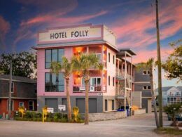 Hotel Folly