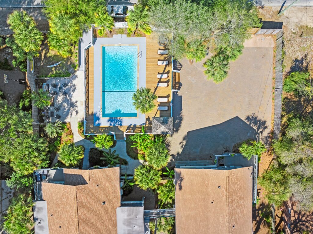 Aerial view of the pool at The Folliday Inn