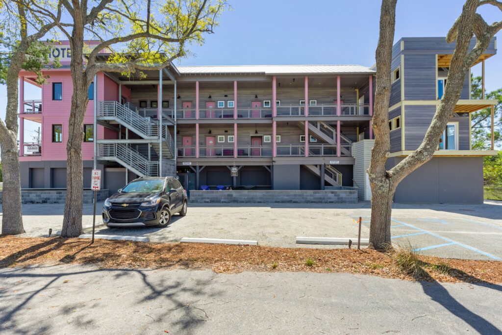 Hotel Folly building and parking
